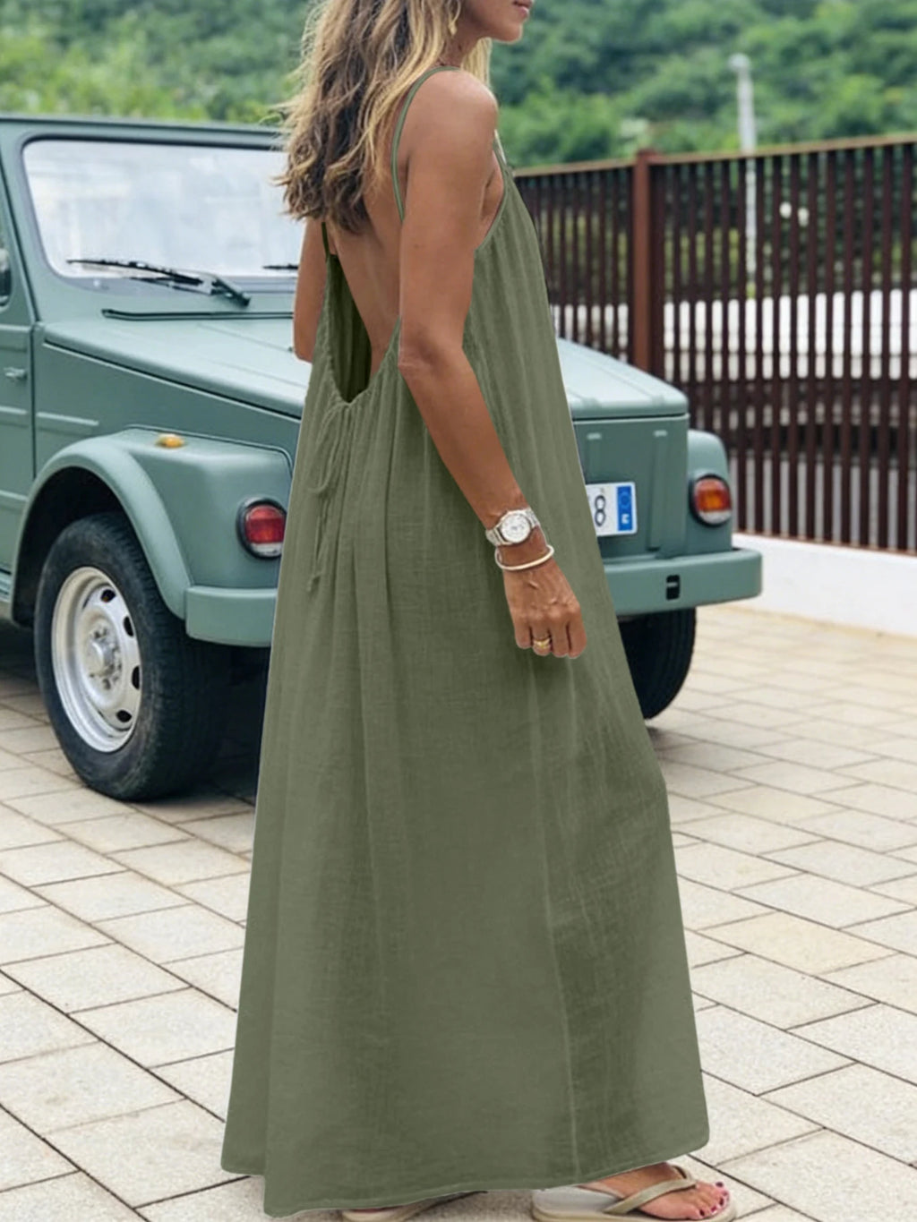 Robe dos nu