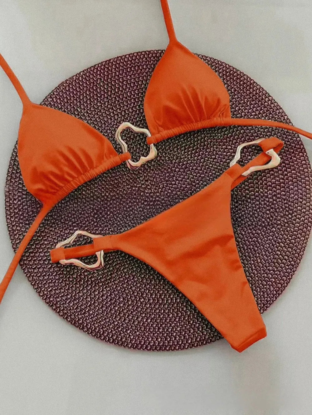bikini femme